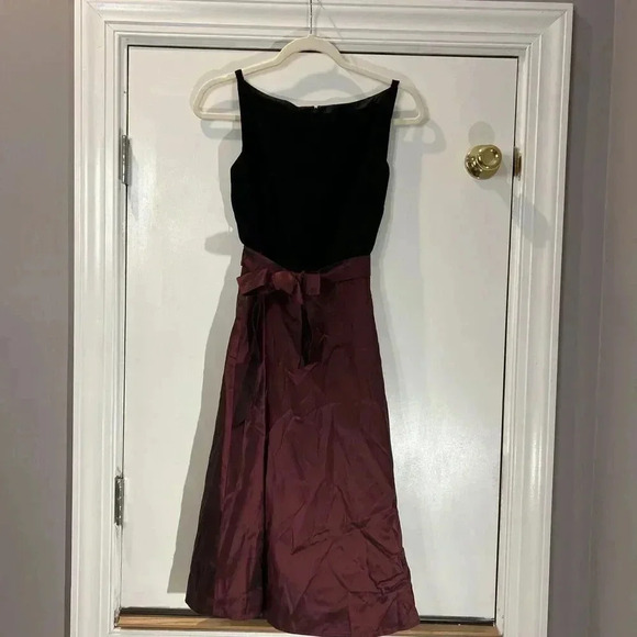 Talbots Sleeveless Holiday Dress size 4P Christmas Balletcore - Picture 1 of 4